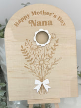 Load image into Gallery viewer, MOTHER&#39;S DAY FLOWER PLAQUE - B’Spoke Laser Works
